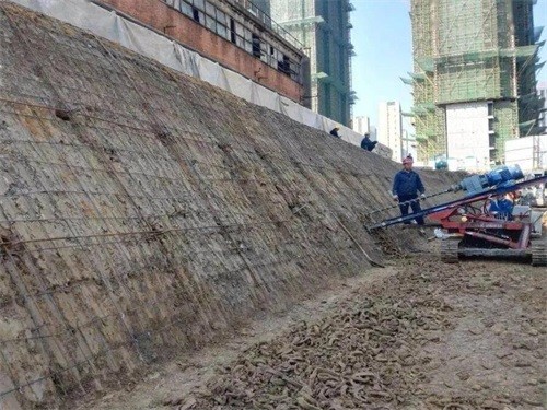 桦南建筑边坡支护